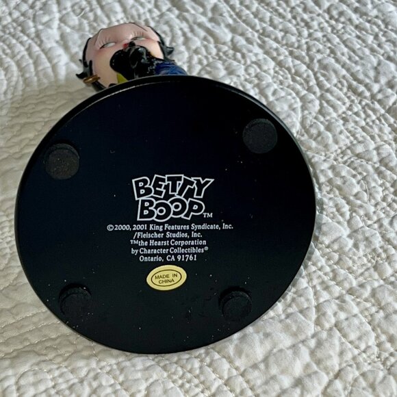 2001 Betty Boop Hitchhiker Harley Biker w/ Pugsley Character Collectibles #11376 - Picture 6 of 8